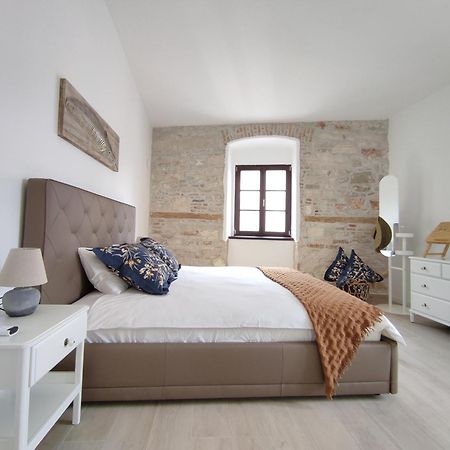 Apartvilla Castropola エクステリア 写真