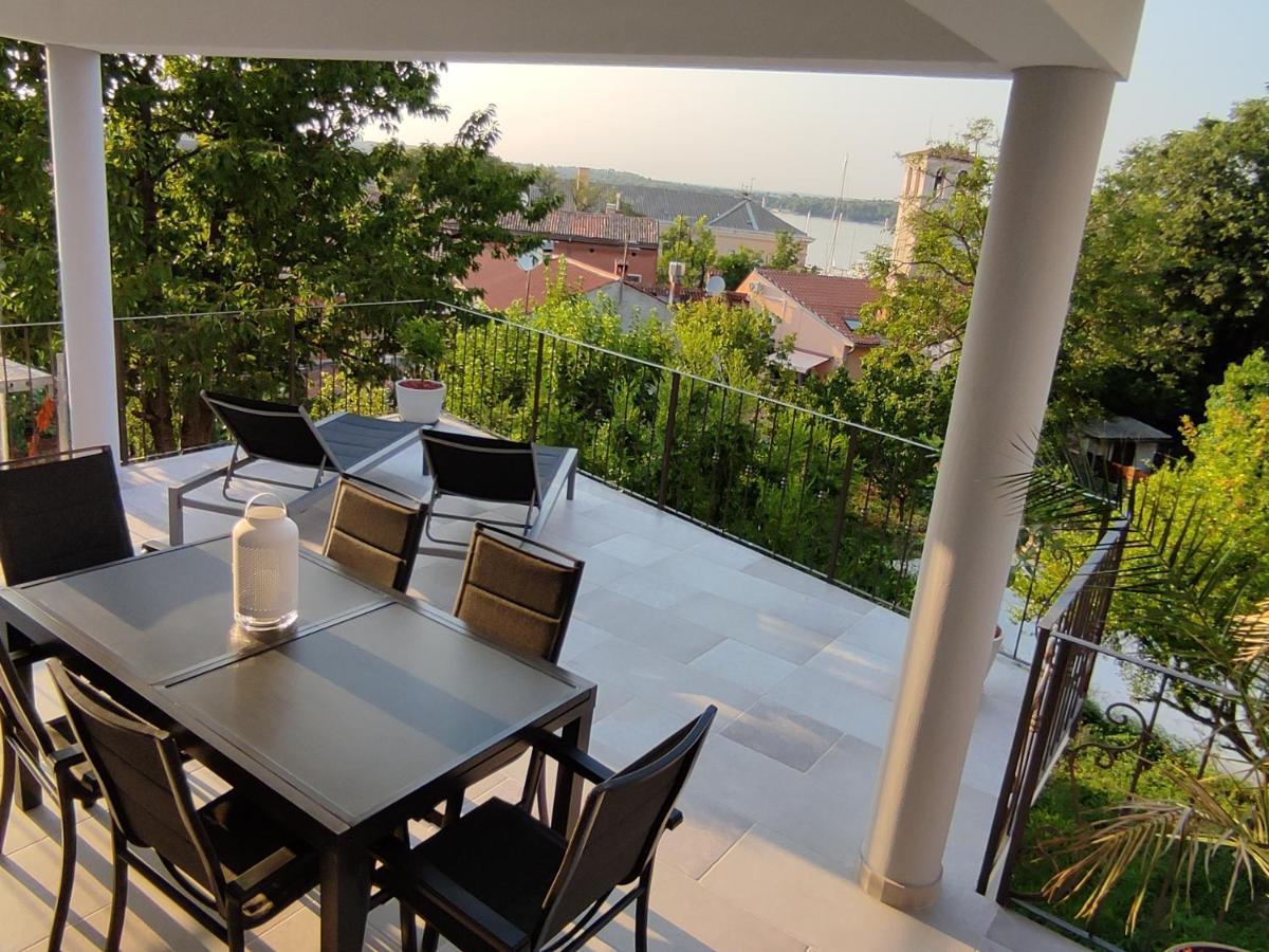 Apartvilla Castropola エクステリア 写真