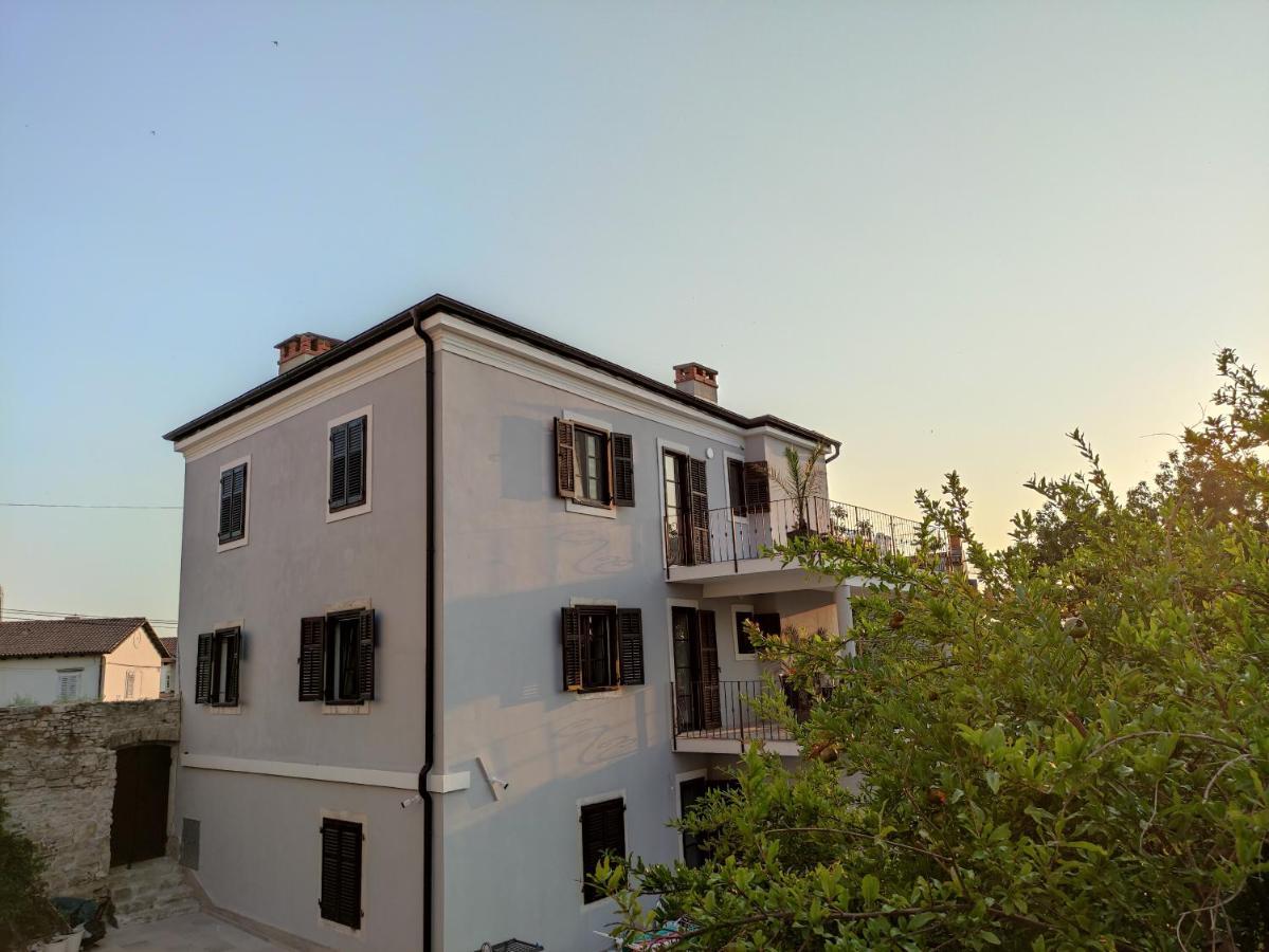 Apartvilla Castropola エクステリア 写真