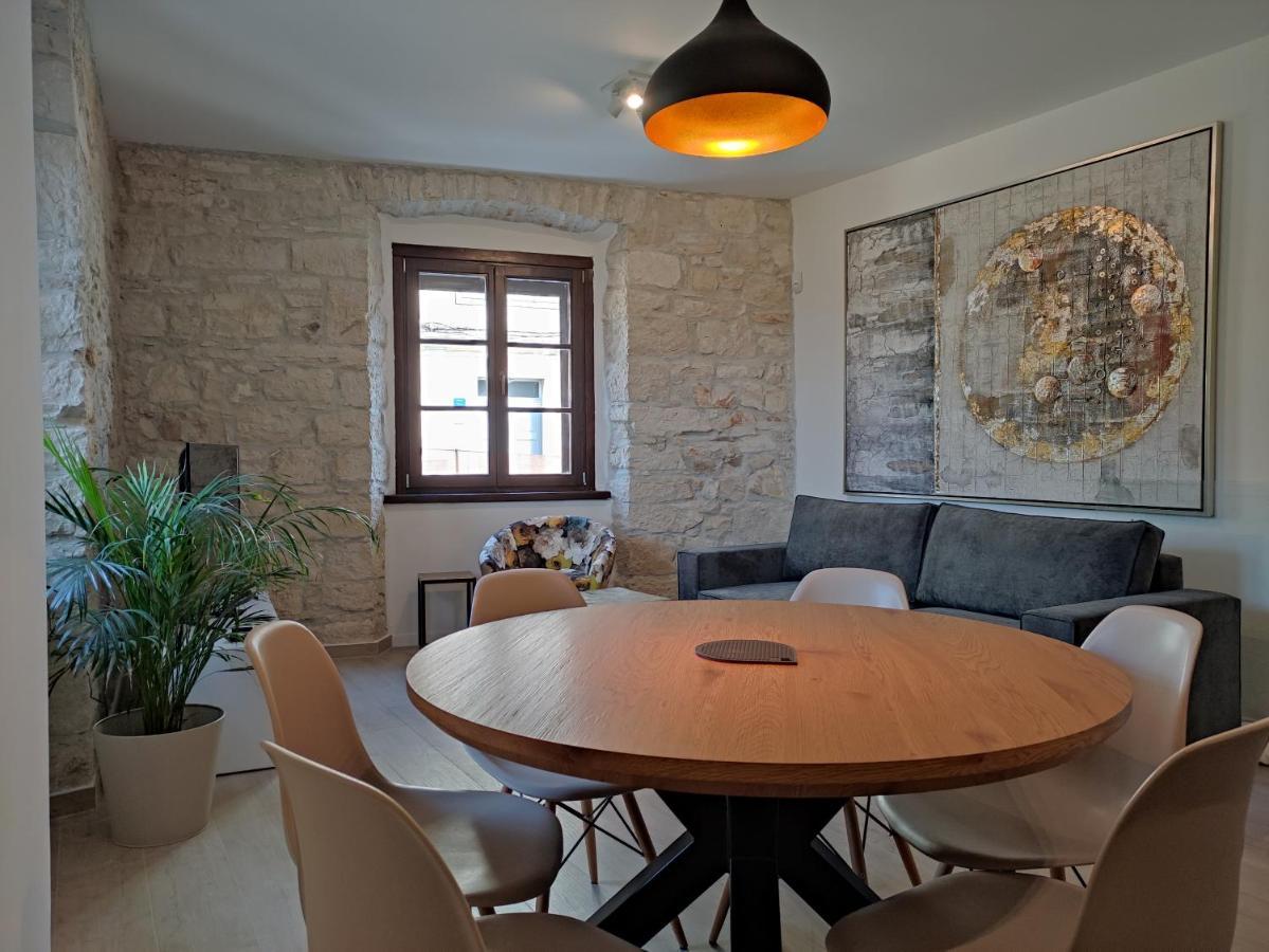 Apartvilla Castropola エクステリア 写真