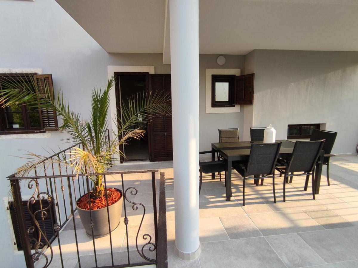 Apartvilla Castropola エクステリア 写真