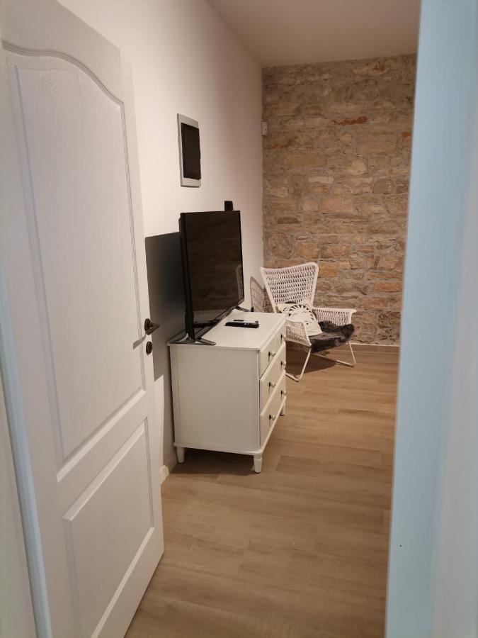 Apartvilla Castropola エクステリア 写真
